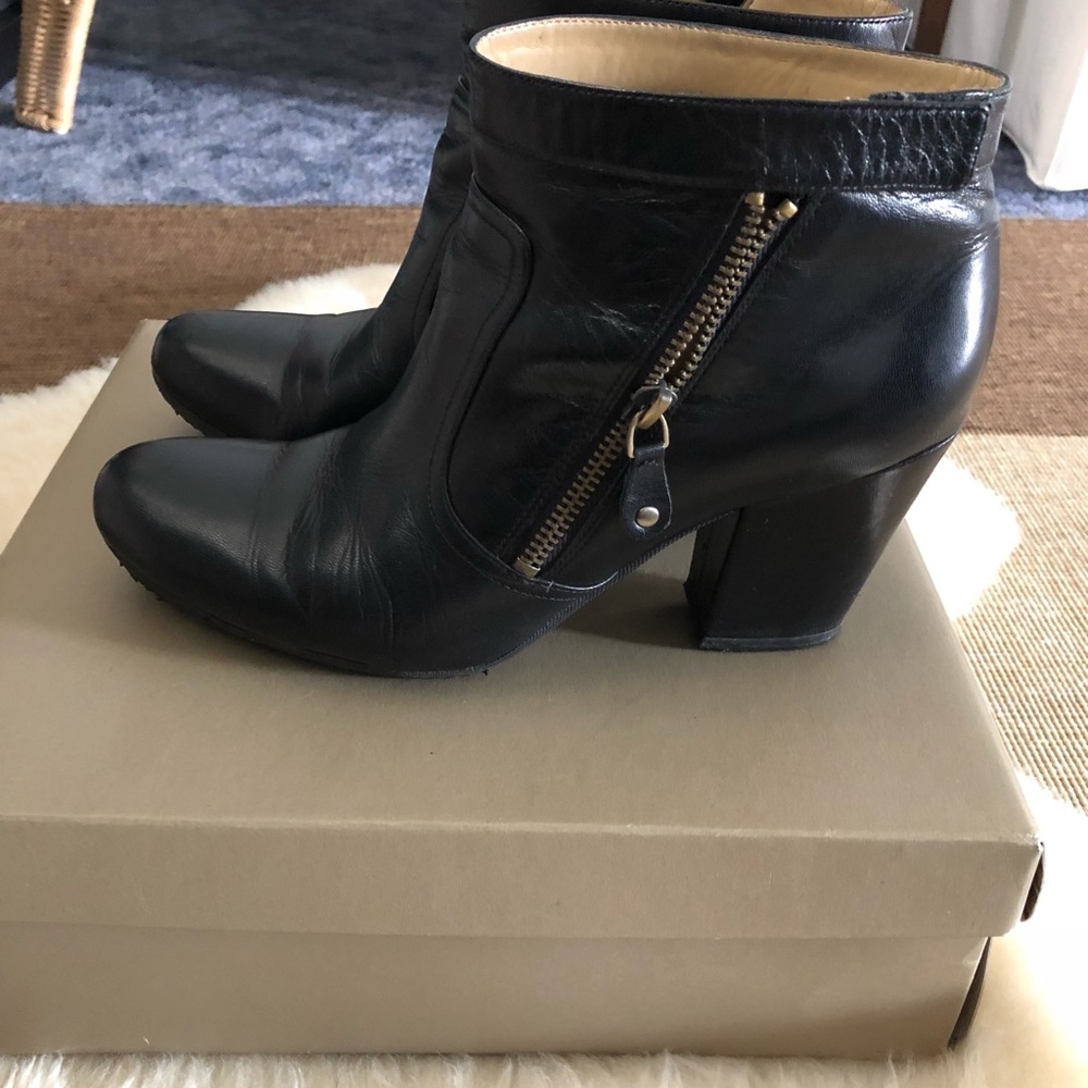 Booties - Picture 3 of 4